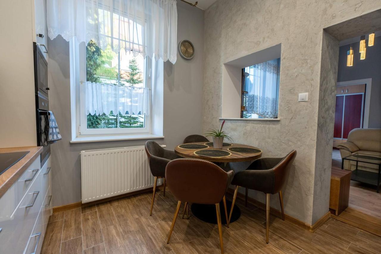U Sysi Appartement Kudowa-Zdrój Buitenkant foto