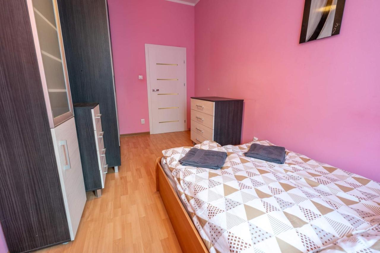 U Sysi Appartement Kudowa-Zdrój Buitenkant foto